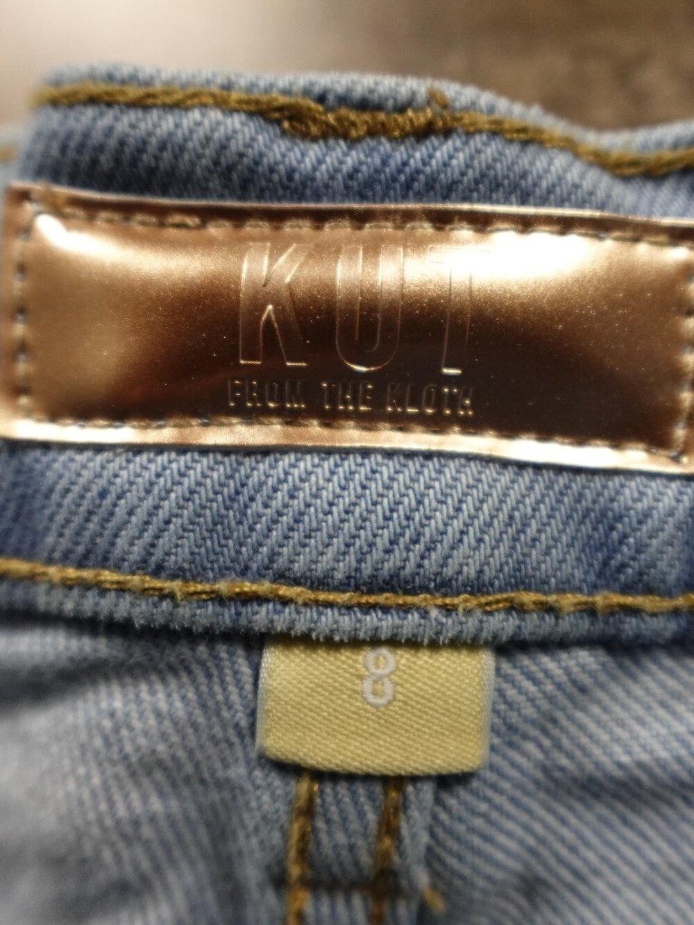 KUT from the Kloth Holly High Rise Denim Shorts Women’s Size 8 Light Wash - Picture 3 of 11